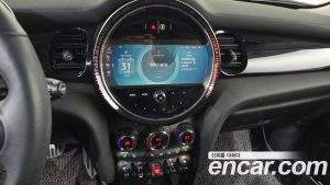 Mini Cooper CLASSIC Plus 2024 года из Южной Кореи