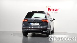 Volkswagen Tiguan 2.0 TDI 4 Prestige 2023 года из Южной Кореи