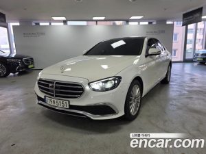 Mercedes-Benz E-Class E220d 4MATIC Exclusive 2023 года из Южной Кореи