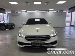 Mercedes-Benz E-Class E220d 4MATIC Exclusive 2023 года из Южной Кореи