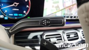 Mercedes-Benz GLS-Class Maybach GLS600 4MATIC MANUFAKTUR 2023 года из Южной Кореи