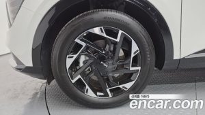 Kia Sportage Бензин 1.6 Turbo 2WD 2024 года из Южной Кореи