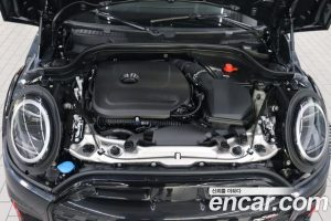 Mini Cooper JCW 2025 года из Южной Кореи