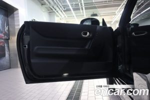 Mini Cooper JCW 2025 года из Южной Кореи