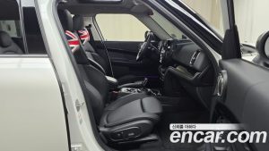 Mini Countryman CLASSIC 2024 года из Южной Кореи