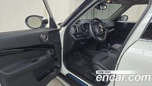 Mini Countryman CLASSIC 2024 года из Южной Кореи