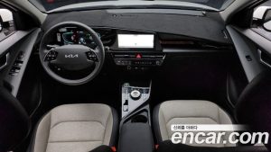 Kia Niro Prestige 2025 года из Южной Кореи