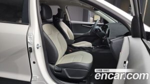 Kia Niro Prestige 2025 года из Южной Кореи