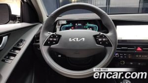 Kia Niro Prestige 2025 года из Южной Кореи