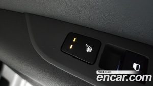 Kia Niro Prestige 2025 года из Южной Кореи