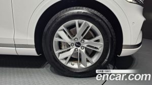 Genesis GV70 2.5T Бензин 2WD 2025 года из Южной Кореи