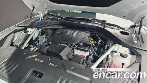 Genesis GV70 2.5T Бензин 2WD 2025 года из Южной Кореи