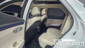 Genesis GV70 2.5T Бензин 2WD 2025 года из Южной Кореи