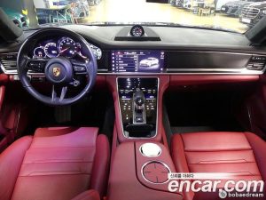 Porsche Panamera 4.0 GTS 2023 года из Южной Кореи