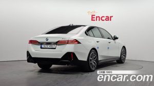 BMW 5-Series 520i M Sport 2024 года из Южной Кореи
