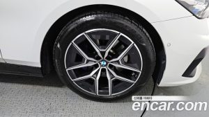 BMW 5-Series 520i M Sport 2024 года из Южной Кореи