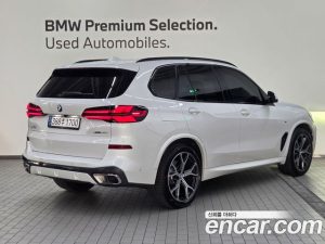 BMW X5 xDrive 40i M Sport 2024 года из Южной Кореи