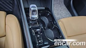 Volvo XC40 B4 Inscription 2022 года из Южной Кореи
