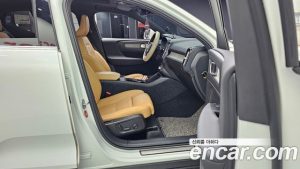 Volvo XC40 B4 Inscription 2022 года из Южной Кореи