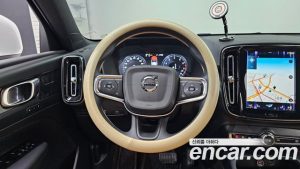 Volvo XC40 B4 Inscription 2022 года из Южной Кореи