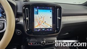 Volvo XC40 B4 Inscription 2022 года из Южной Кореи