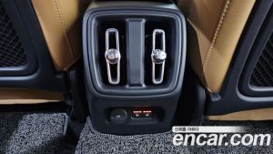 Volvo XC40 B4 Inscription 2022 года из Южной Кореи