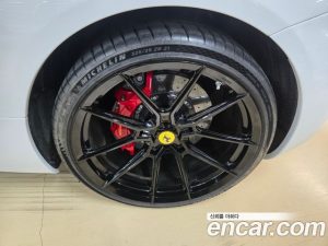 Ferrari SF90 4.0 2023 года из Южной Кореи