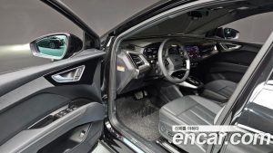 Audi Q4 e-tron 45 2025 года из Южной Кореи
