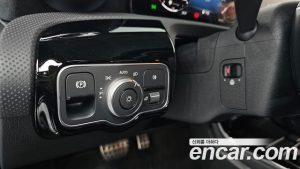 Mercedes-Benz A-Class AMG A35 4MATIC SEDAN 2024 года из Южной Кореи
