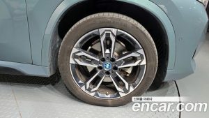 BMW iX1 xDrive 30 M Sport 2023 года из Южной Кореи