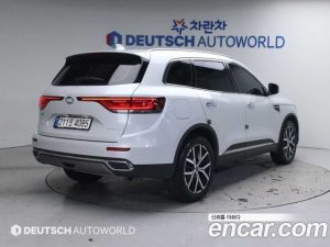Renault-KoreaSamsung QM6 2.0 GDe RE Signature 2WD 2023 года из Южной Кореи