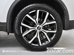 Renault-KoreaSamsung QM6 2.0 GDe RE Signature 2WD 2023 года из Южной Кореи