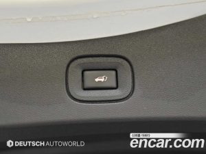 Renault-KoreaSamsung QM6 2.0 GDe RE Signature 2WD 2023 года из Южной Кореи