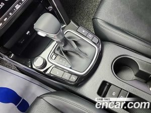 Kia Seltos Бензин 1.6 Turbo 2WD 2024 года из Южной Кореи