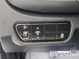 Kia Seltos Бензин 1.6 Turbo 2WD 2024 года из Южной Кореи