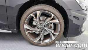 Audi A3 40 TFSI Premium 2025 года из Южной Кореи