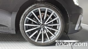 Audi A5 40 TFSI 4WD Premium Sportback 2023 года из Южной Кореи