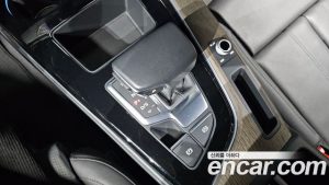 Audi A5 40 TFSI 4WD Premium Sportback 2023 года из Южной Кореи