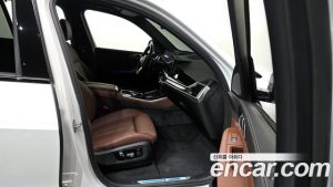 BMW X5 xDrive 40i M Sport 2025 года из Южной Кореи