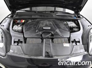 Porsche Cayenne 3.0 Coupe 2022 года из Южной Кореи