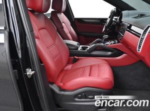 Porsche Cayenne 3.0 Coupe 2022 года из Южной Кореи