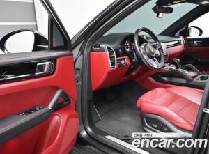 Porsche Cayenne 3.0 Coupe 2022 года из Южной Кореи