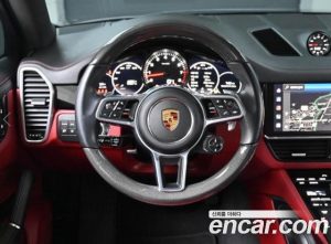 Porsche Cayenne 3.0 Coupe 2022 года из Южной Кореи