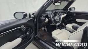 Mini Cooper Convertible CLASSIC 2023 года из Южной Кореи