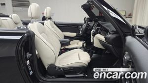 Mini Cooper Convertible CLASSIC 2023 года из Южной Кореи