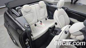 Mini Cooper Convertible CLASSIC 2023 года из Южной Кореи