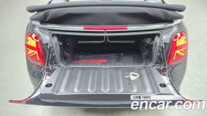 Mini Cooper Convertible CLASSIC 2023 года из Южной Кореи