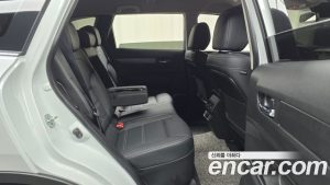 Renault-KoreaSamsung QM6 2.0 GDe LE Signature 2WD 2022 года из Южной Кореи