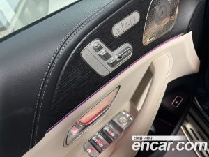 Mercedes-Benz GLE-Class GLE300d 4MATIC 2025 года из Южной Кореи