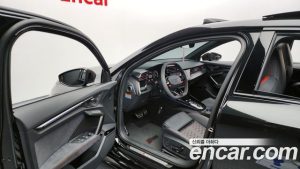 Audi RS3 2.5 TFSI 4WD 2025 года из Южной Кореи